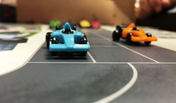 Spel - Downforce: racen met autootjes!